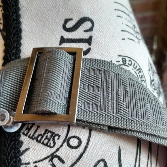 Kennith Cole Reaction Silver Cross body Bag - Picture 7 of 11